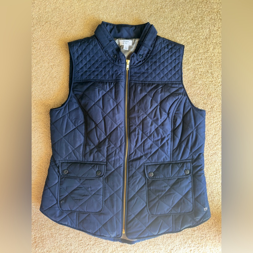 Women’s Crown & Ivy Vest